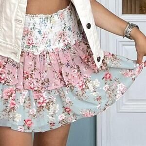 New Vici Fab'rik Love Shack Floral Pastel Smocked Tiered Mini Skirt